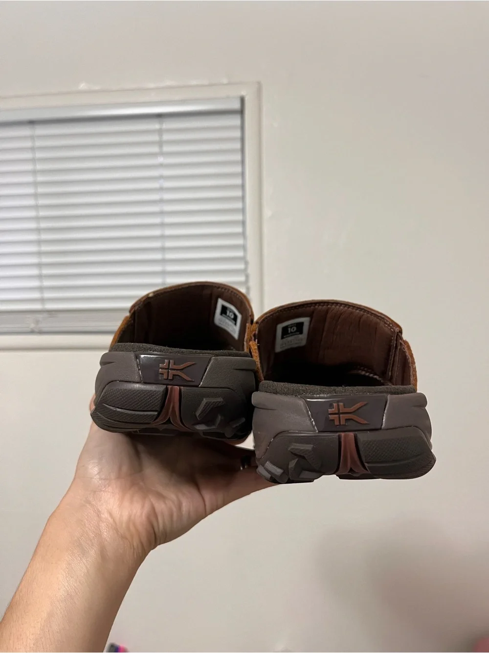 KURU brown leather